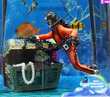 Sea Treasure Action Aquarium Ornament SCUBA Diver Treasure Hunter